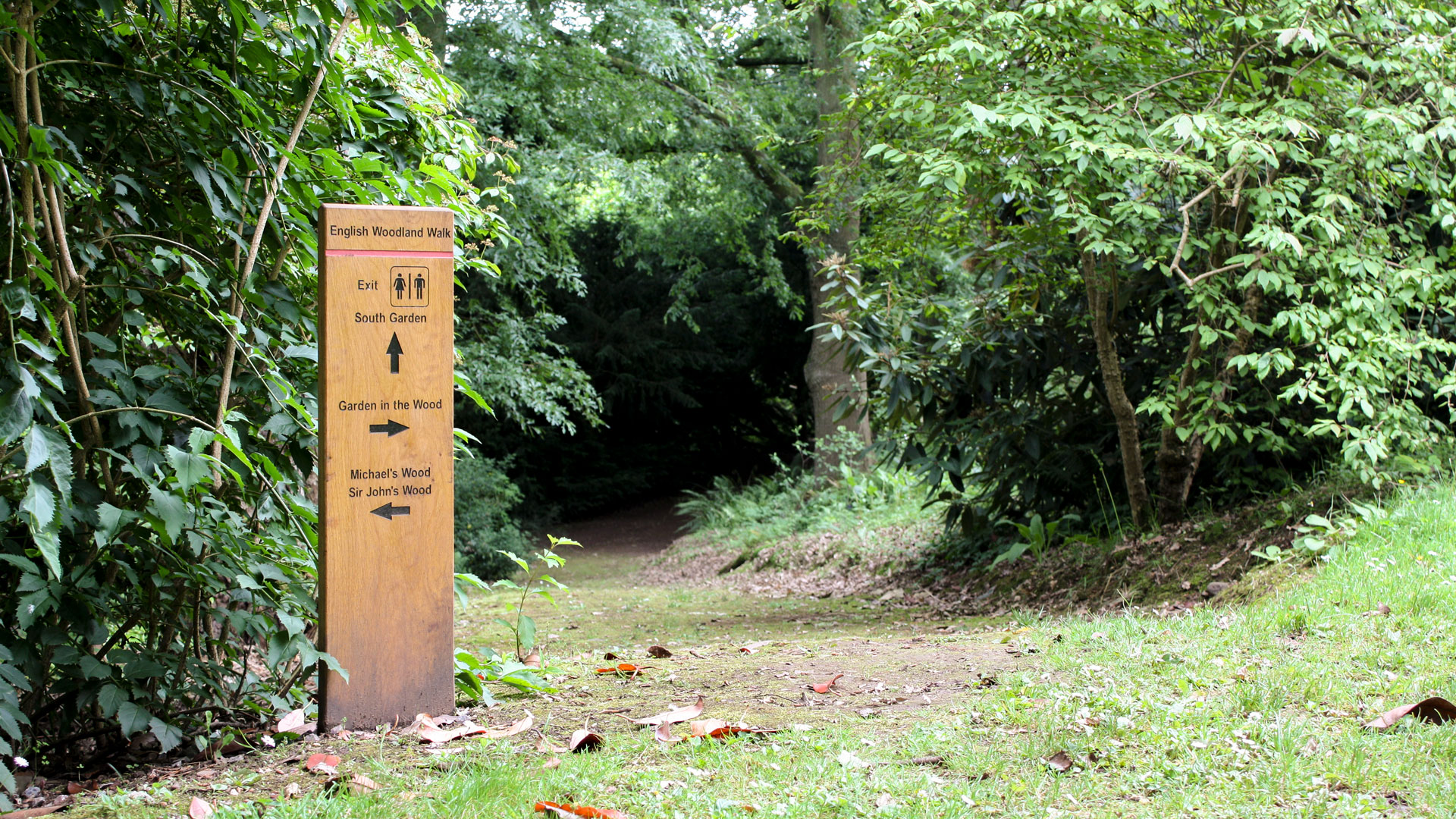 Wooden Monolith Sign Post made from English Oak, with pinstipe and engraved and infilled lettering