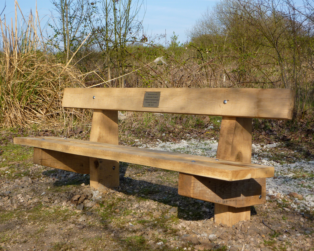 Straight oak bench made from kiln-dried English oak.